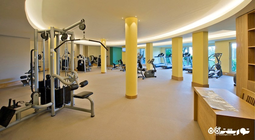 نمای کلی سالن بدنسازی هتل